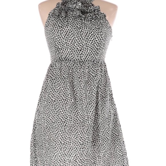 Dresses & Skirts - Emmelee Dress